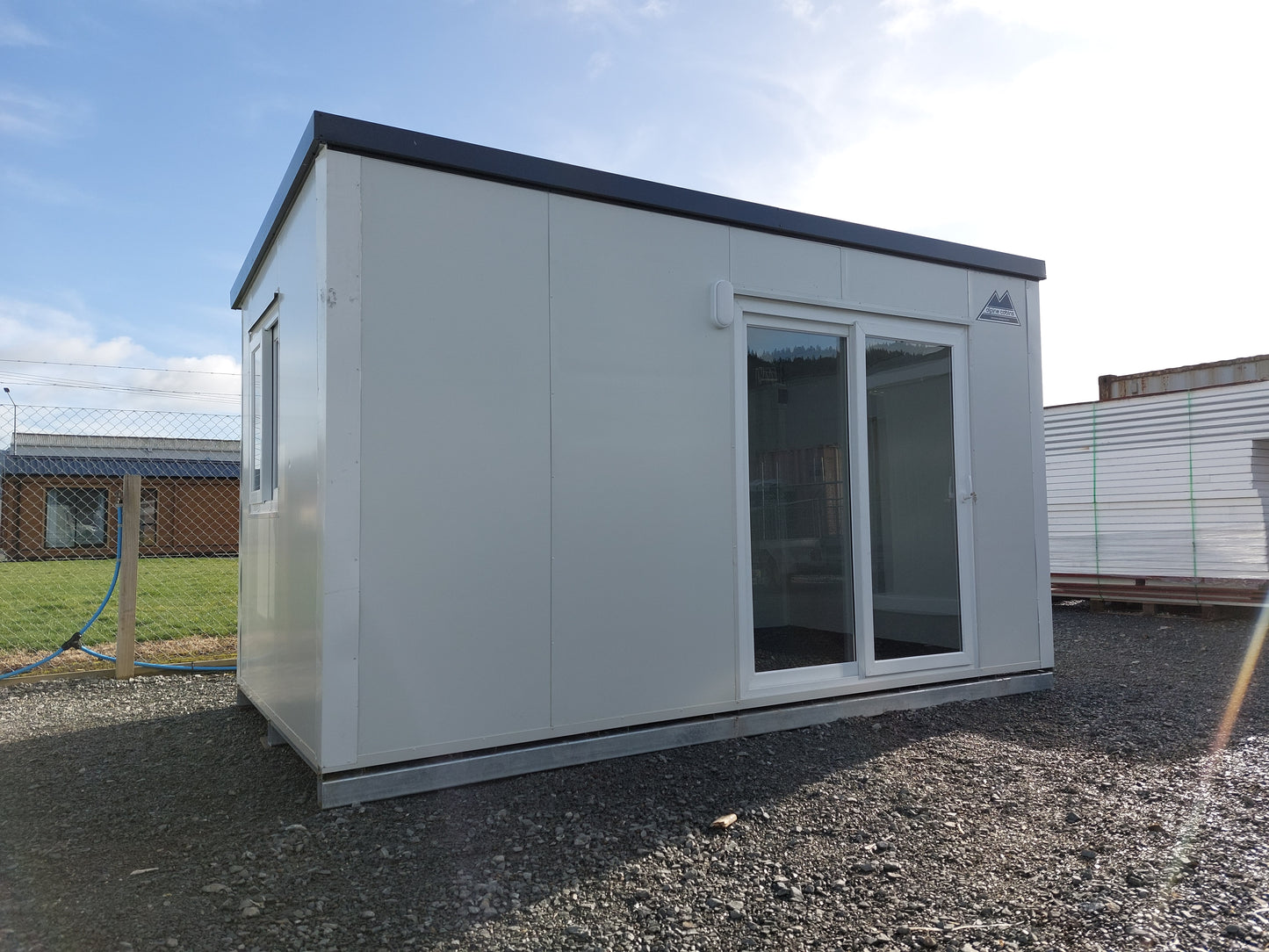Assembled only 4.16x 2.4 meter - Portable Cabin or Home Office ...